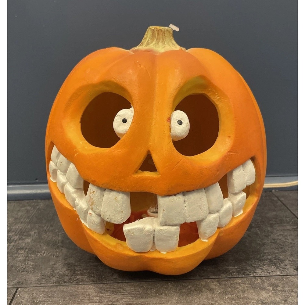 Trendmasters 1995 Vintage Light-up Foam Mold Jack O Lantern Pumpkin Plug In